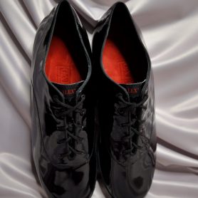 Чоловіче взуття