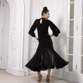 Юбка для бальных танцев стандарт 1021 Freestyle Dance черная в движении