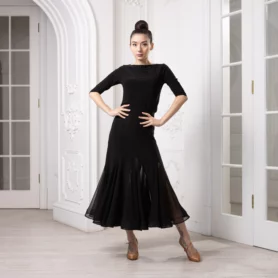 Чорна блуза 694 та стандартна спідниця 1021 для бальних танців на моделі