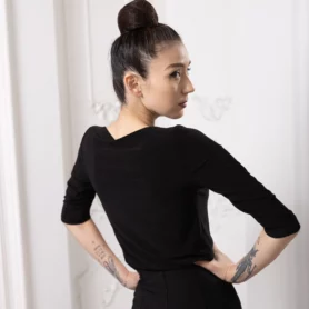 Чорна блуза 694 та стандартна спідниця 1021 для бальних танців – детальний вигляд зі спини